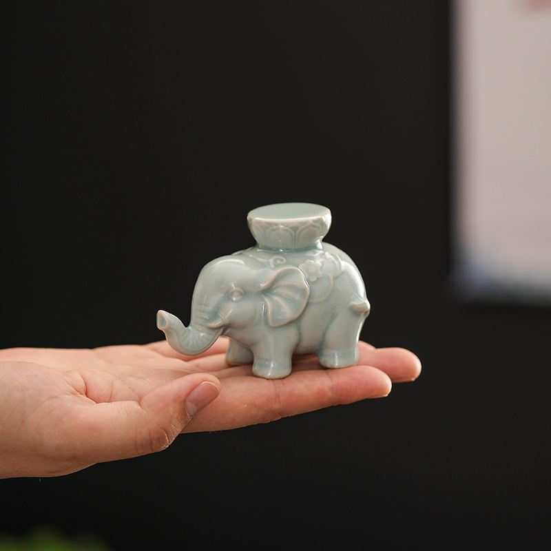 Creative  Elephant Lid Holder  - Unique Table Accessories 评论和价格