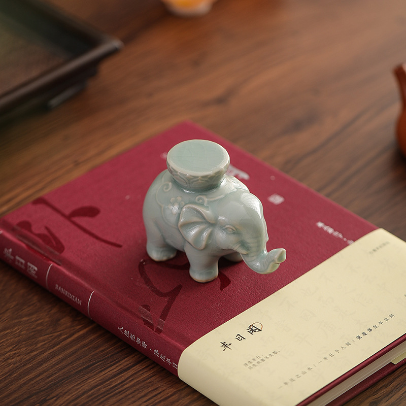 Creative  Elephant Lid Holder  - Unique Table Accessories 评论和价格